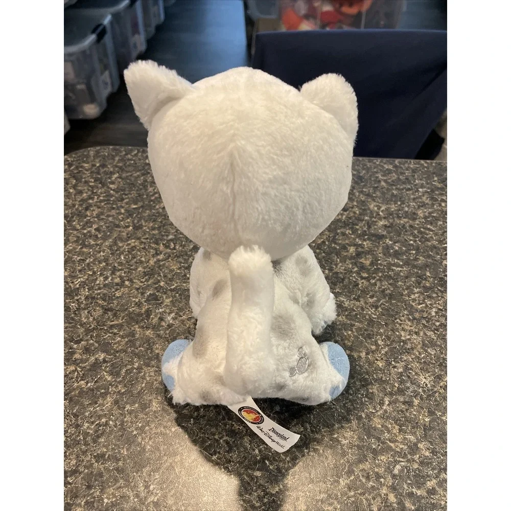 Disney Parks Expedition Everest‎ Yeti White Snow Leopard Cat Hidden Mickey Plush